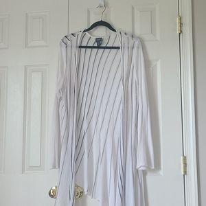 Asymmetrical hem lightweight sweater